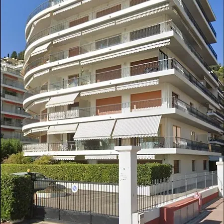 Calme Et Plages * Μεντόν